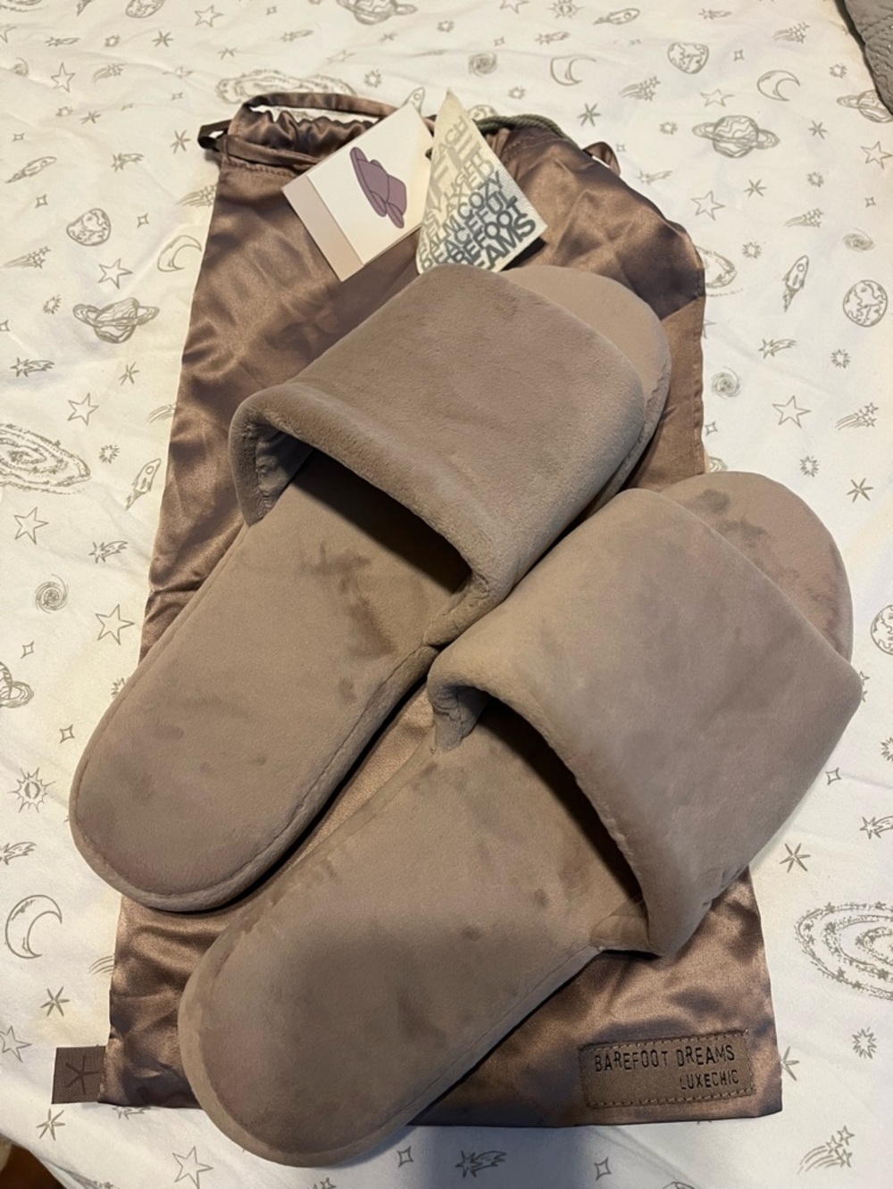 Barefoot Dreams Deep Taupe Luxechic Slides L (9-10) NWT